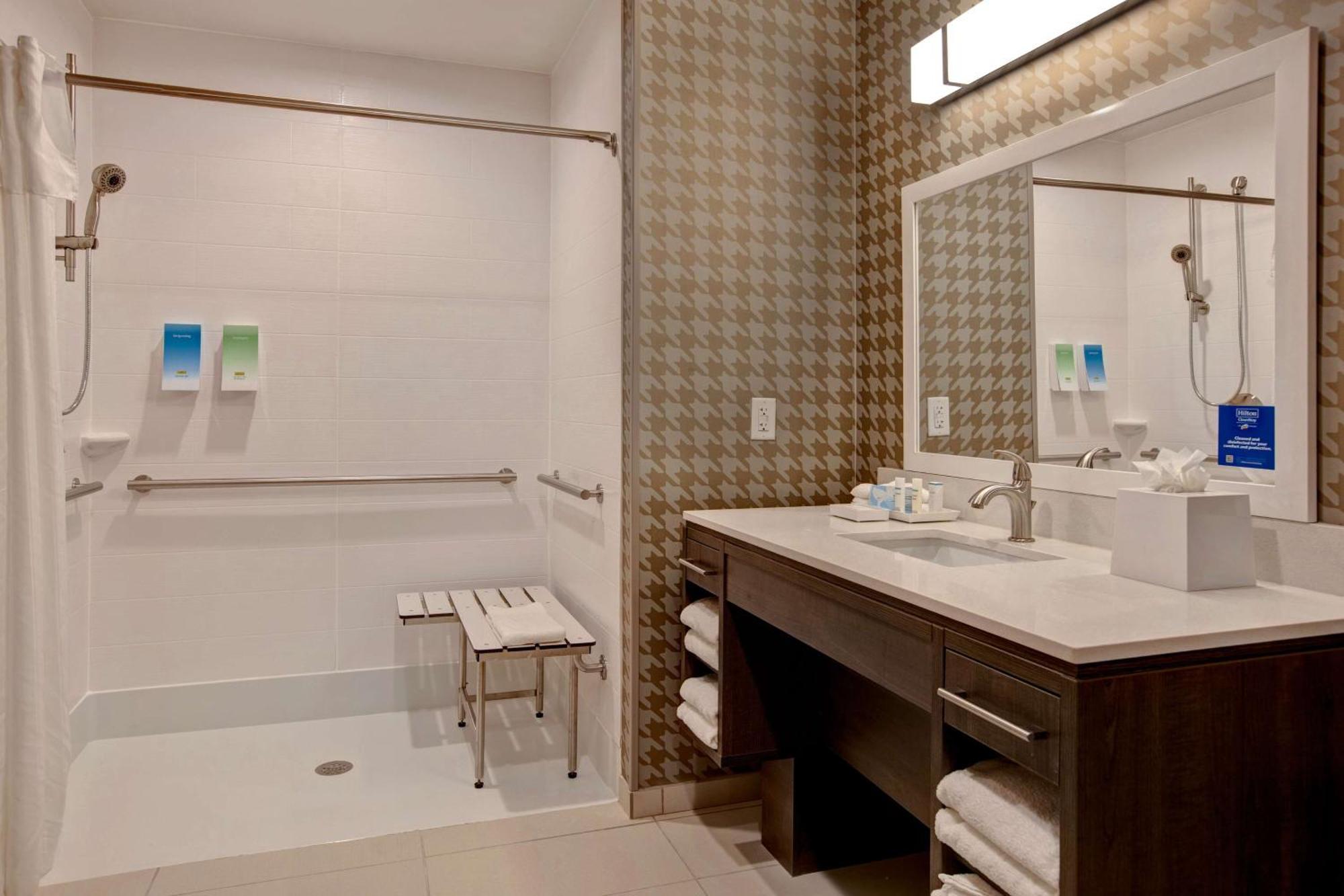 Home2 By Hilton Rockford 3* Loves Park