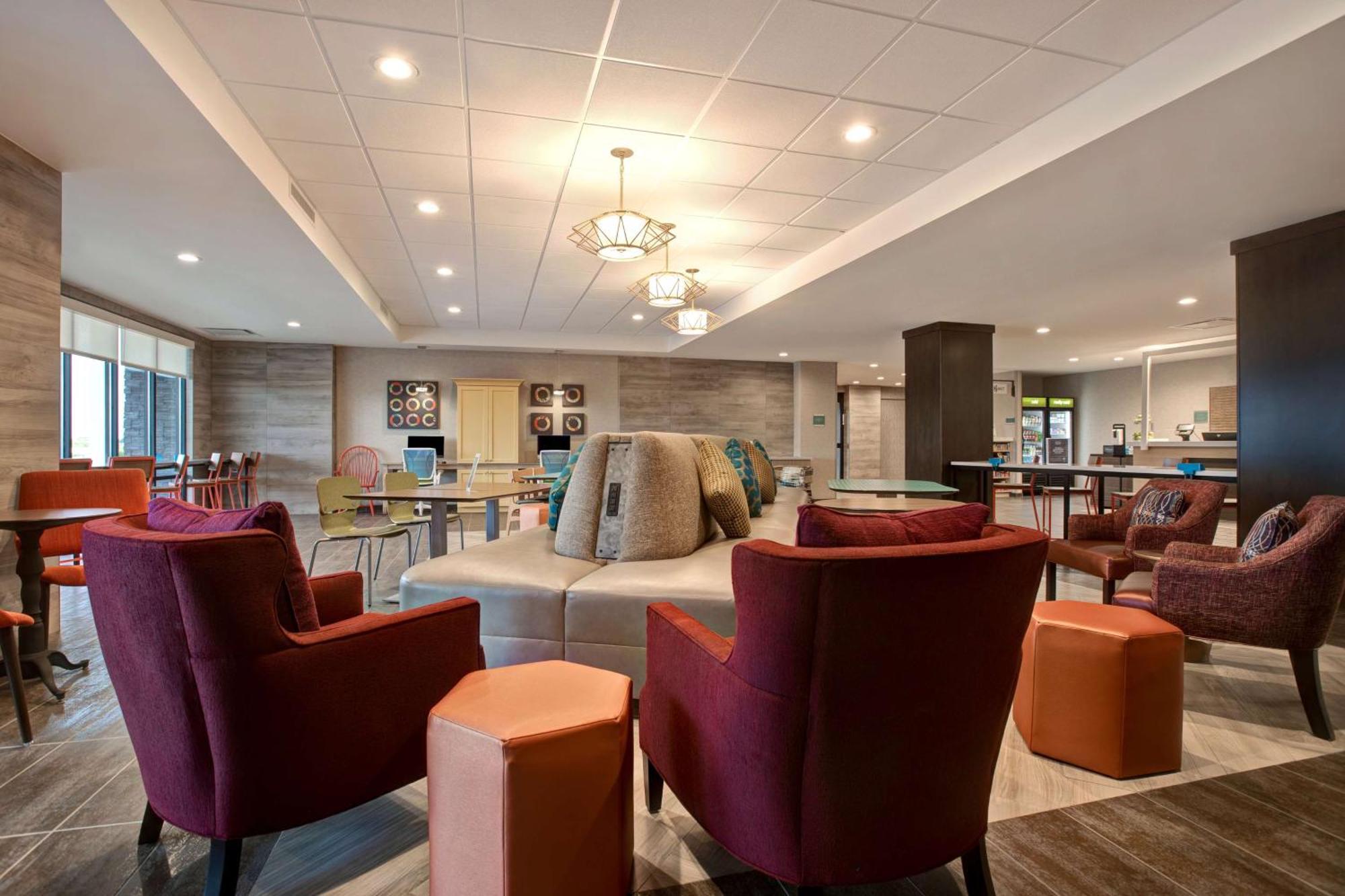 Home2 By Hilton Rockford Loves Park